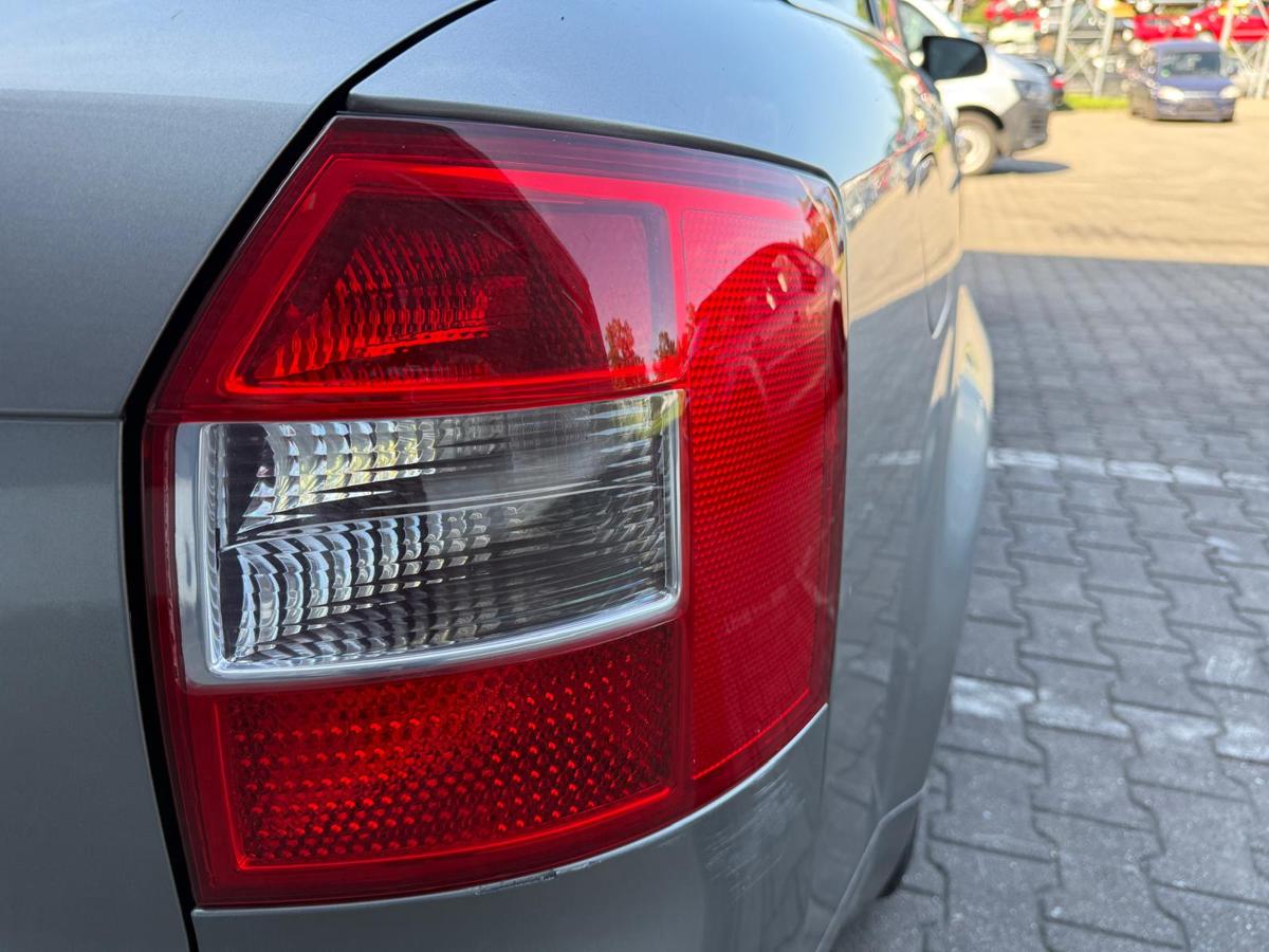 Audi A4 B6 original Rücklicht Rückleuchte Schlussleuchte rechts Avant BJ03